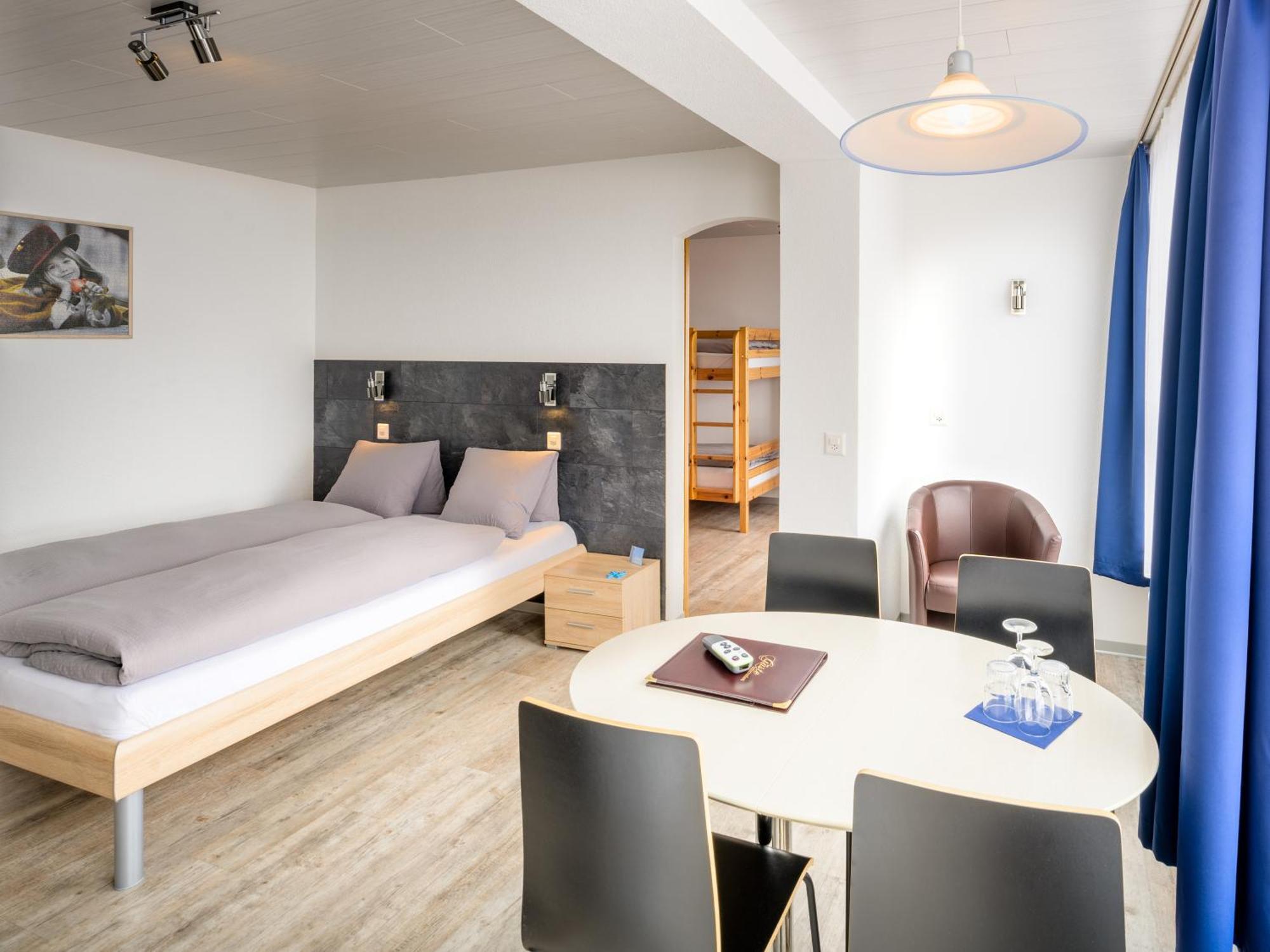 Hotel Alpha غراشن المظهر الخارجي الصورة
