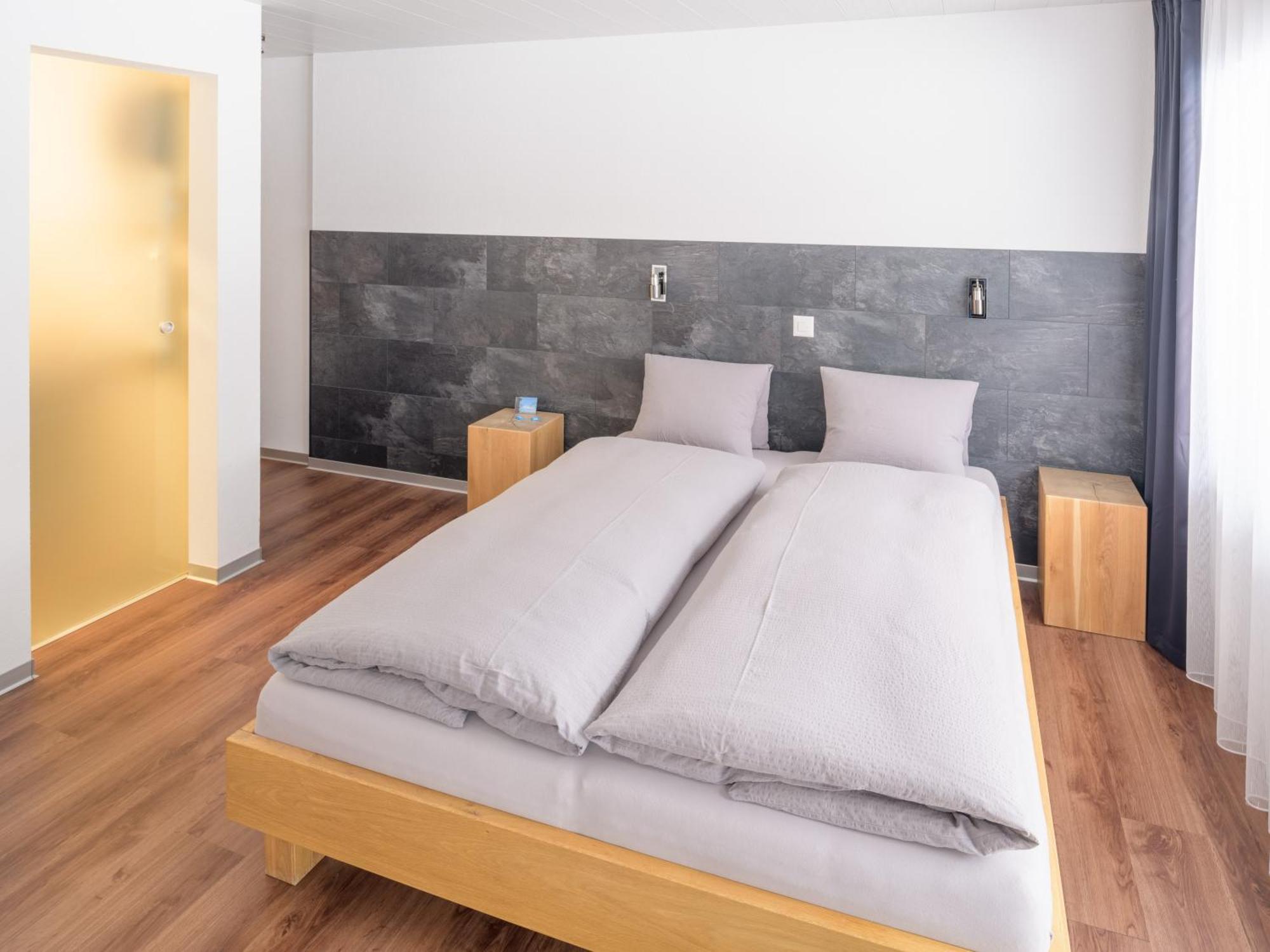 Hotel Alpha غراشن المظهر الخارجي الصورة
